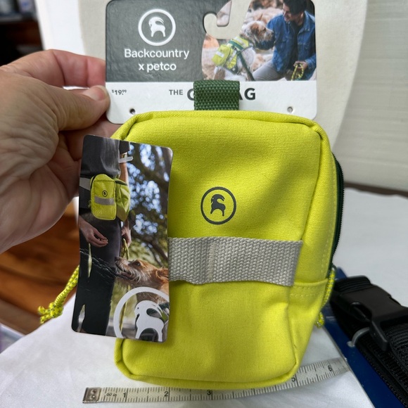 Dog bundle collar water bowl treat carrier - Picture 4 of 5